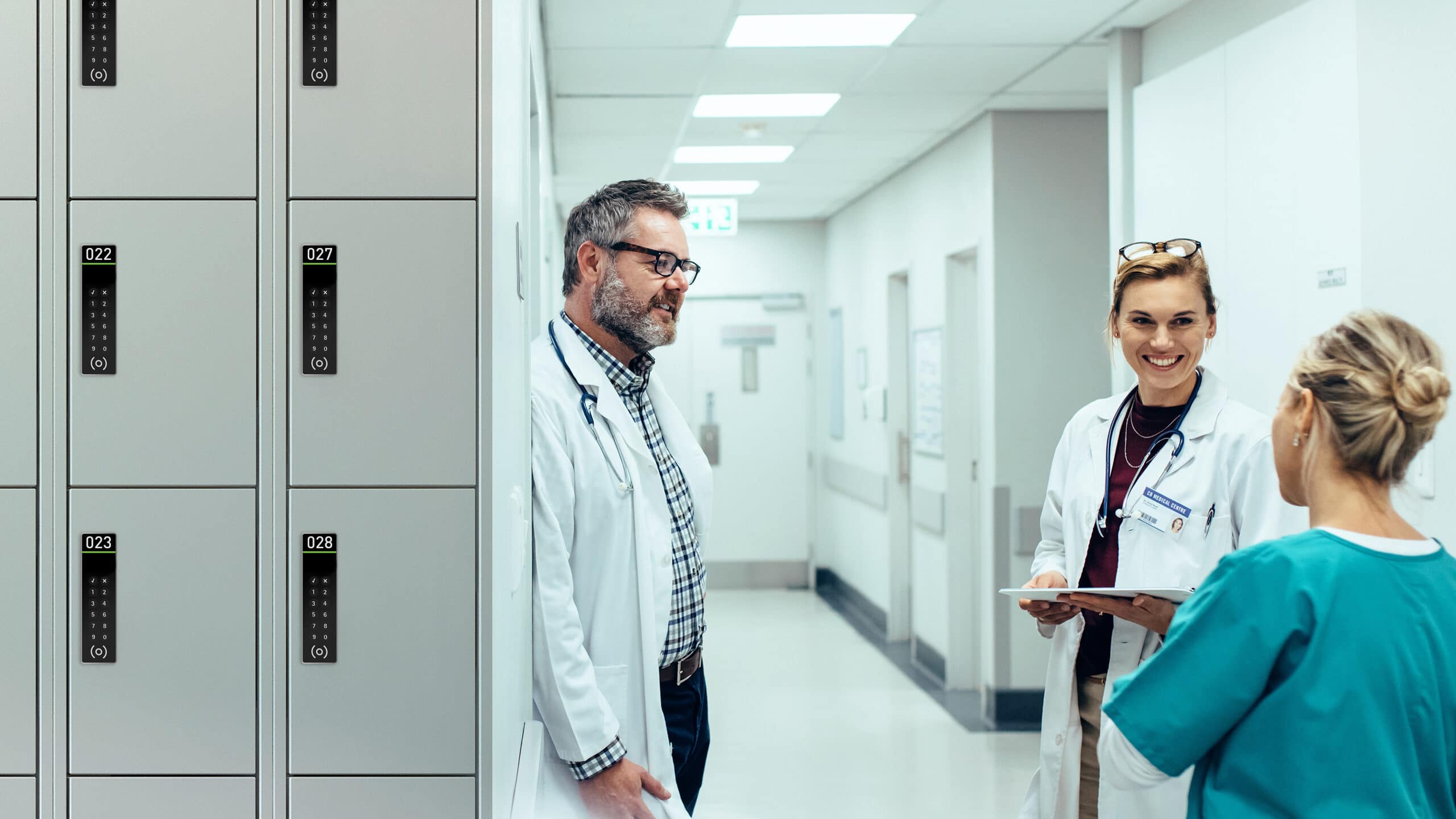 sag-slider-intelligenter-schrankverschluss-klinik-flur